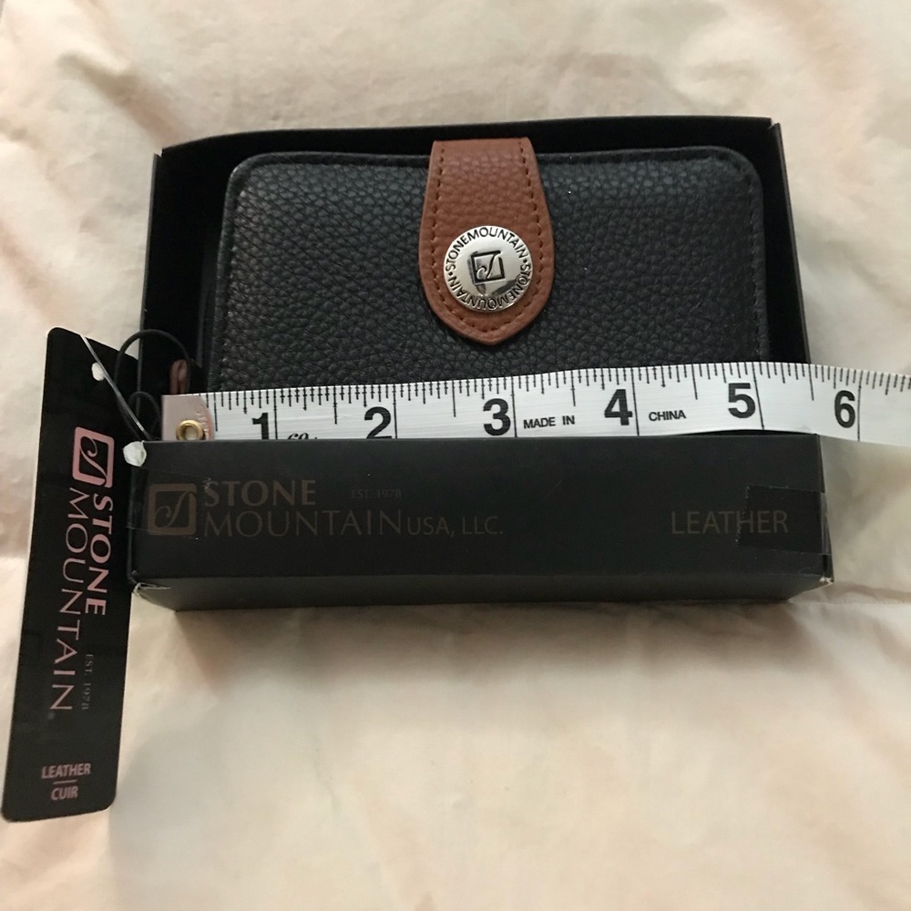 Stone Mountain small leather wallet